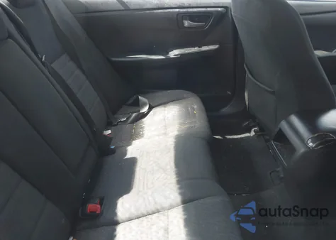 2015 Toyota Camry Le z USA, uszkodzony, nr VIN 4T4BF1FK5FR497734